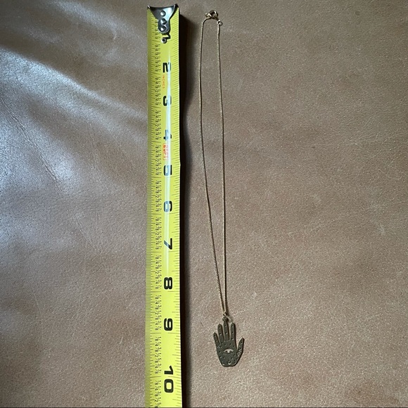 Hamsa charm necklace - Picture 5 of 8